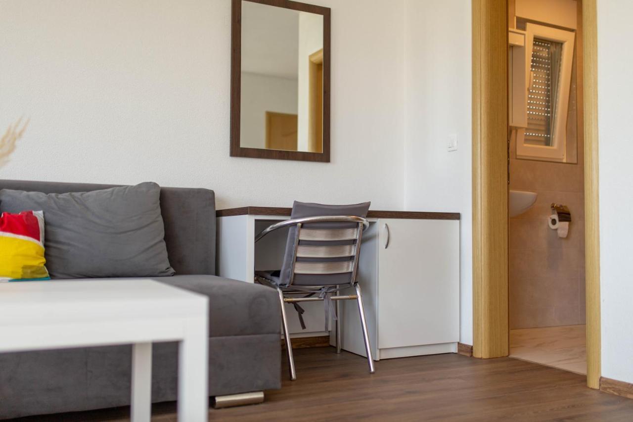 Apartmani Mia Prozor Exterior foto