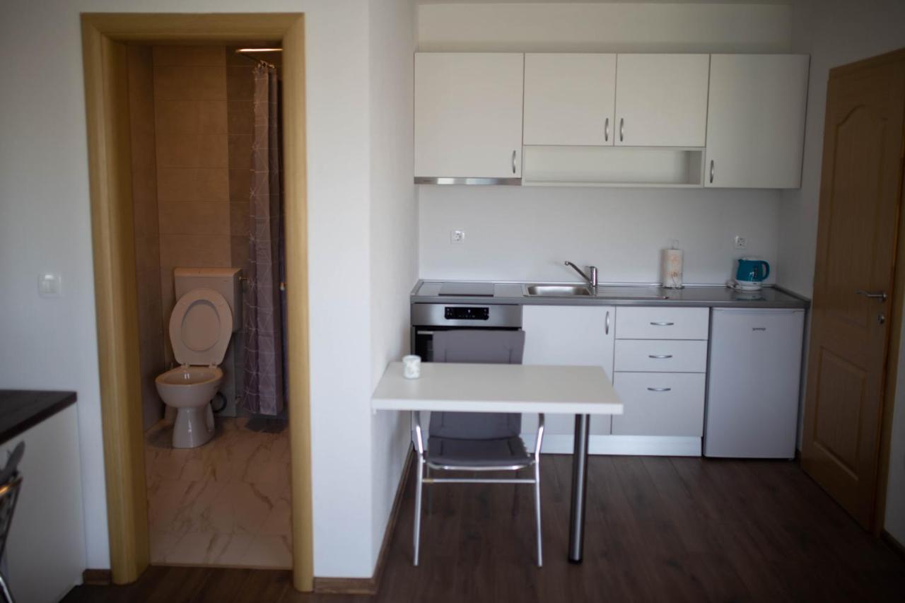 Apartmani Mia Prozor Exterior foto